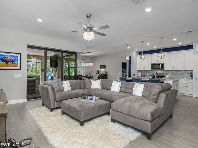 17581 Ashcomb WAY, Estero, FL 33928
