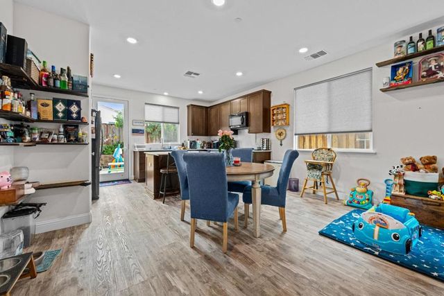 2875 Walker Way, Hollister, CA 95023