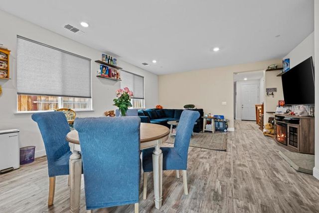 2875 Walker Way, Hollister, CA 95023