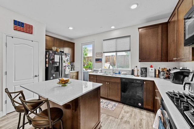 2875 Walker Way, Hollister, CA 95023