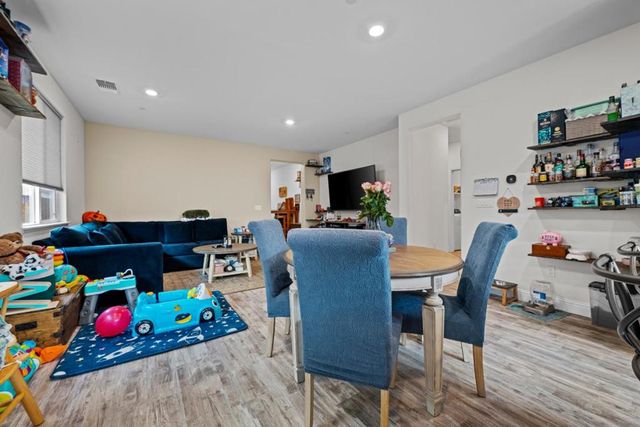 2875 Walker Way, Hollister, CA 95023