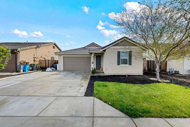 2875 Walker Way, Hollister, CA 95023