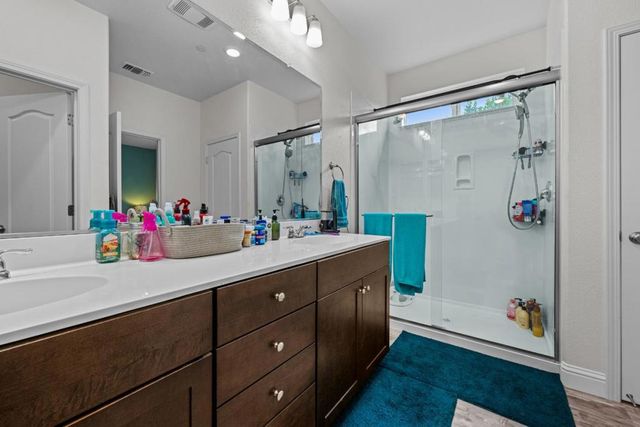 2875 Walker Way, Hollister, CA 95023