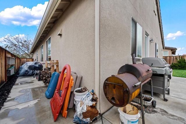 2875 Walker Way, Hollister, CA 95023