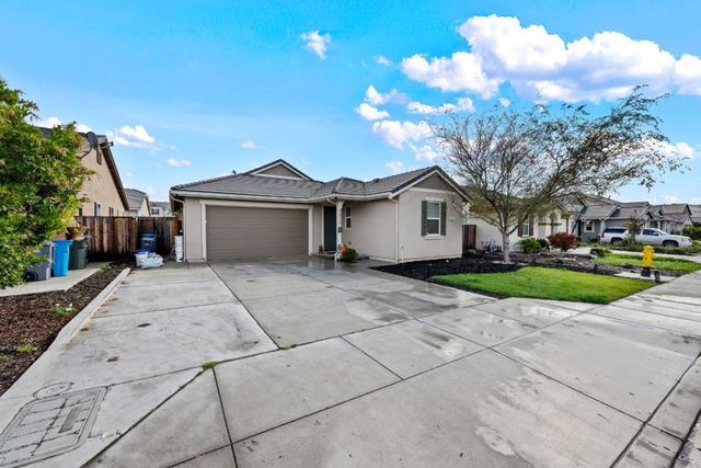 2875 Walker Way, Hollister, CA 95023