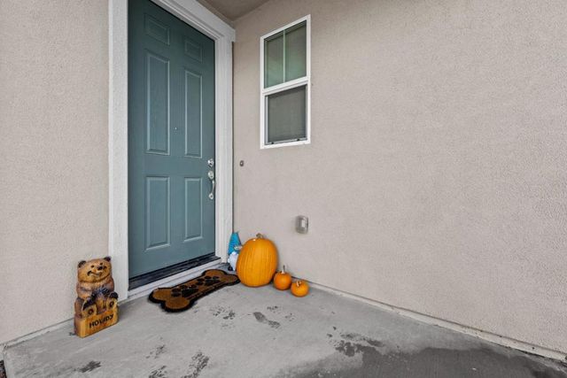 2875 Walker Way, Hollister, CA 95023