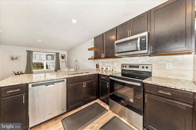 117 SABER DR, Charles Town, WV 25414