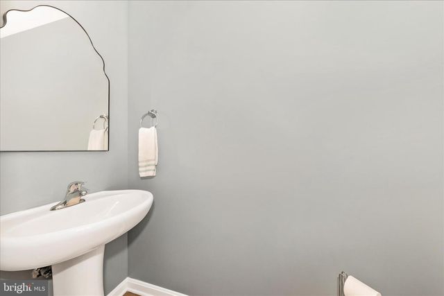 117 SABER DR, Charles Town, WV 25414