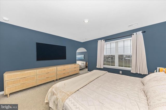 117 SABER DR, Charles Town, WV 25414