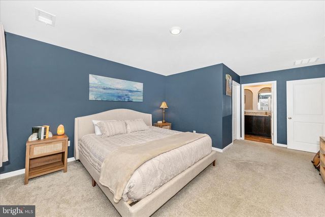 117 SABER DR, Charles Town, WV 25414