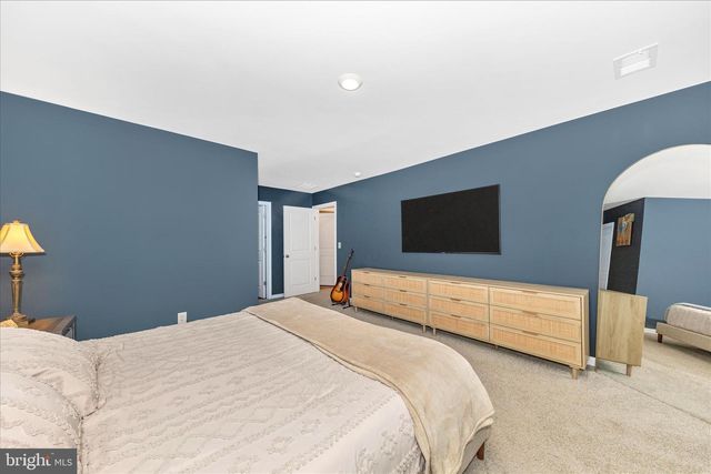 117 SABER DR, Charles Town, WV 25414