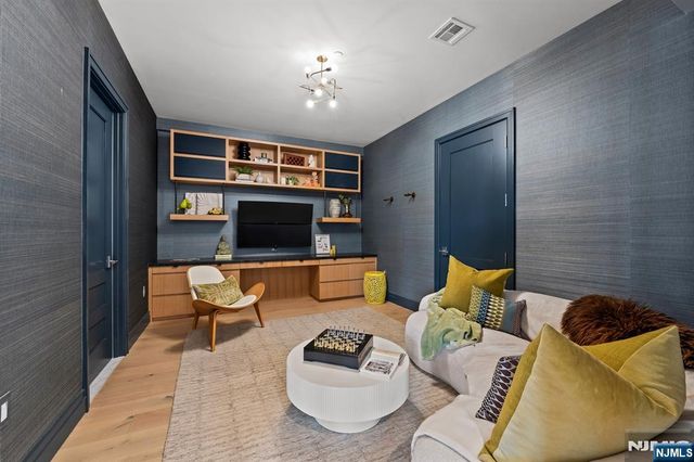 720 Clinton Street 508, Hoboken, NJ 07030