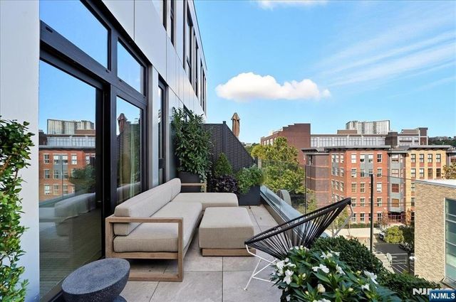 720 Clinton Street 508, Hoboken, NJ 07030