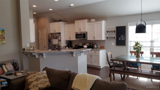 9153 AUTUMNBROOKE Way, Montgomery, AL 36117