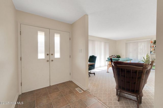 320 Pinecrest Drive, Chadbourn, NC 28431