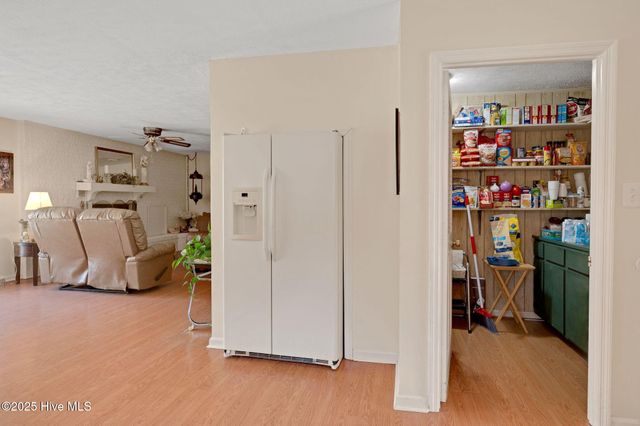 320 Pinecrest Drive, Chadbourn, NC 28431