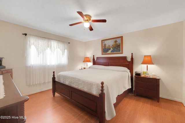 320 Pinecrest Drive, Chadbourn, NC 28431