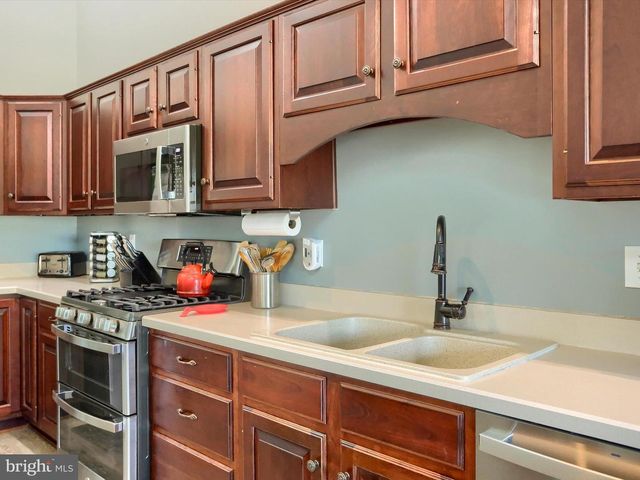 7706 FORNEY WAY, Harrisburg, PA 17112