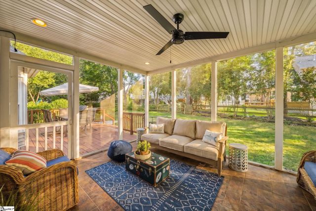 8 River Way Drive, Greer, SC 29651