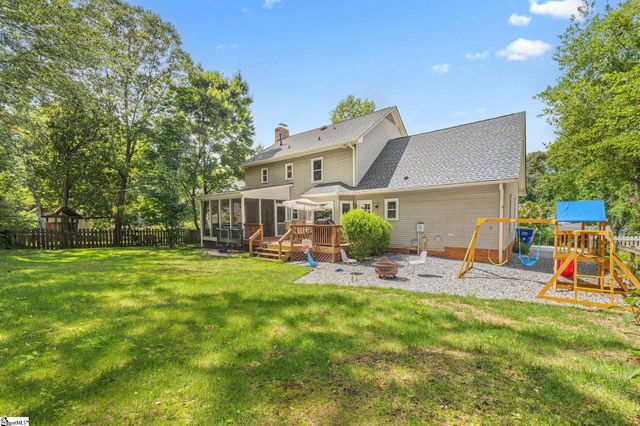8 River Way Drive, Greer, SC 29651