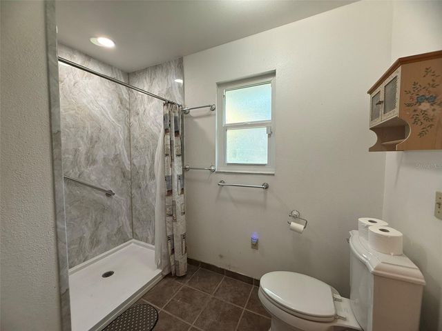 7 LAGO VISTA COURT, Davenport, FL 33837