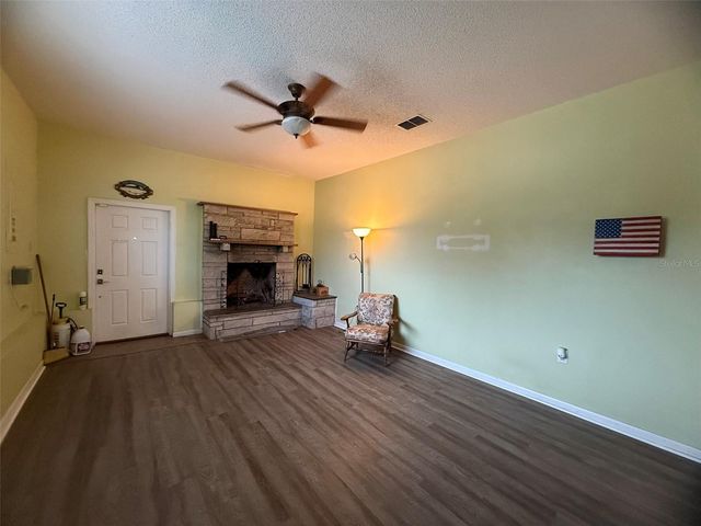 7 LAGO VISTA COURT, Davenport, FL 33837