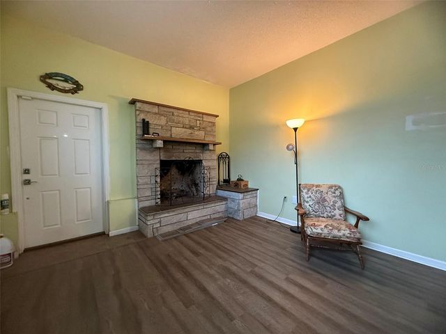 7 LAGO VISTA COURT, Davenport, FL 33837
