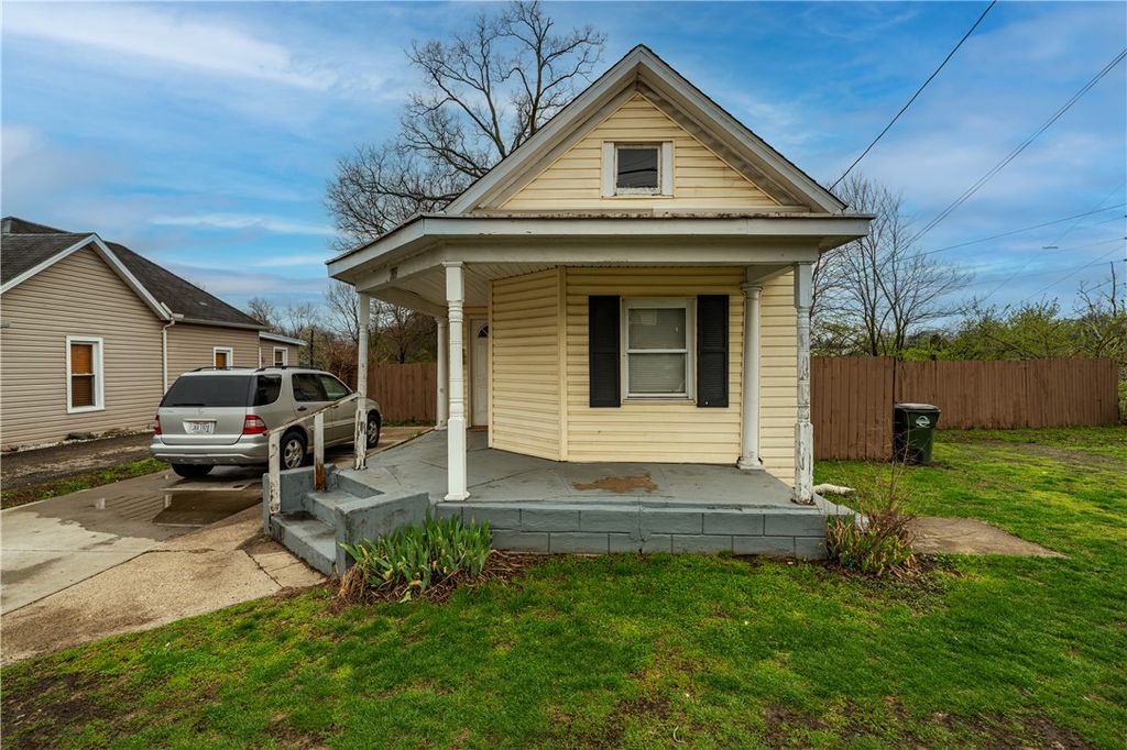 203 S 1st Street, Trenton, OH 45067