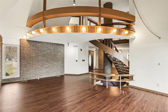 13490 Lakebrook Drive, Tyrone Township, MI 48430