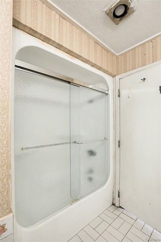 13490 Lakebrook Drive, Tyrone Township, MI 48430