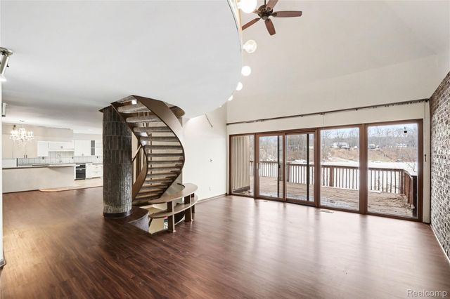 13490 Lakebrook Drive, Tyrone Township, MI 48430