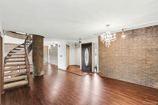 13490 Lakebrook Drive, Tyrone Township, MI 48430