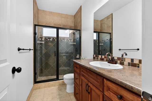 1898 W OLD FORT CIR, Farmington, UT 84025
