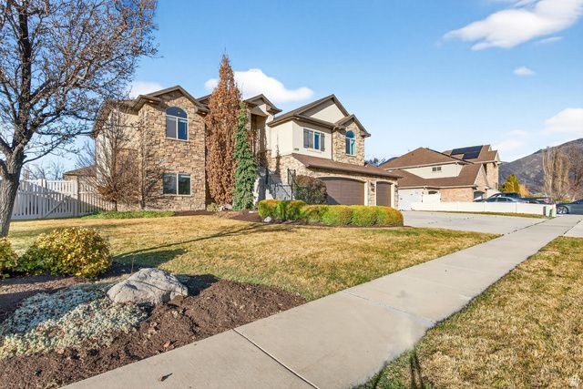 1898 W OLD FORT CIR, Farmington, UT 84025