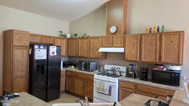 3160 Snowberry Street, Silver Springs, NV 89429
