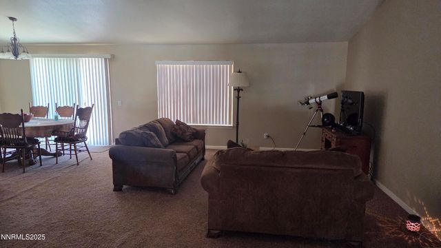 3160 Snowberry Street, Silver Springs, NV 89429