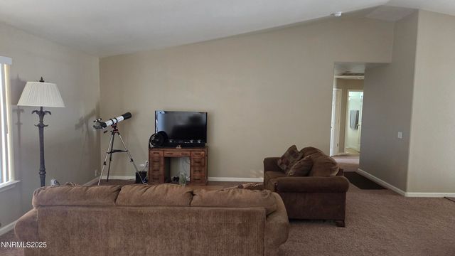 3160 Snowberry Street, Silver Springs, NV 89429