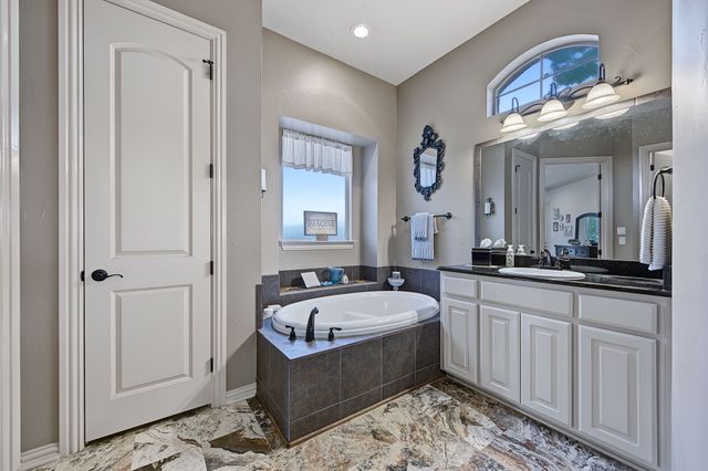 111 Highland Court, Boyd, TX 76023