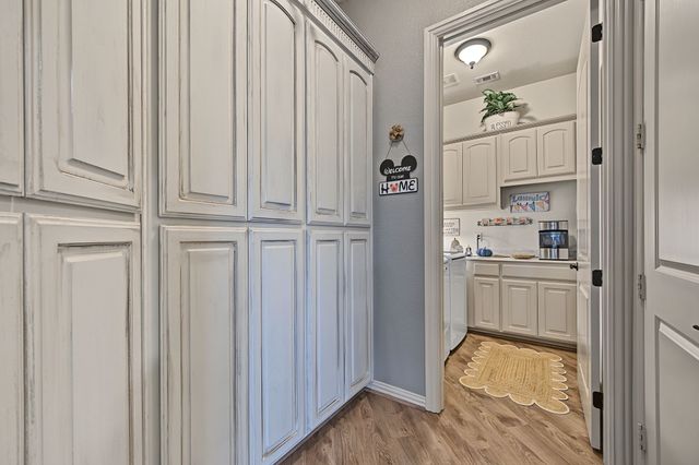 111 Highland Court, Boyd, TX 76023