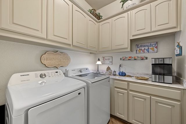111 Highland Court, Boyd, TX 76023