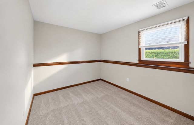 639 sullivan Lane, University Park, IL 60484