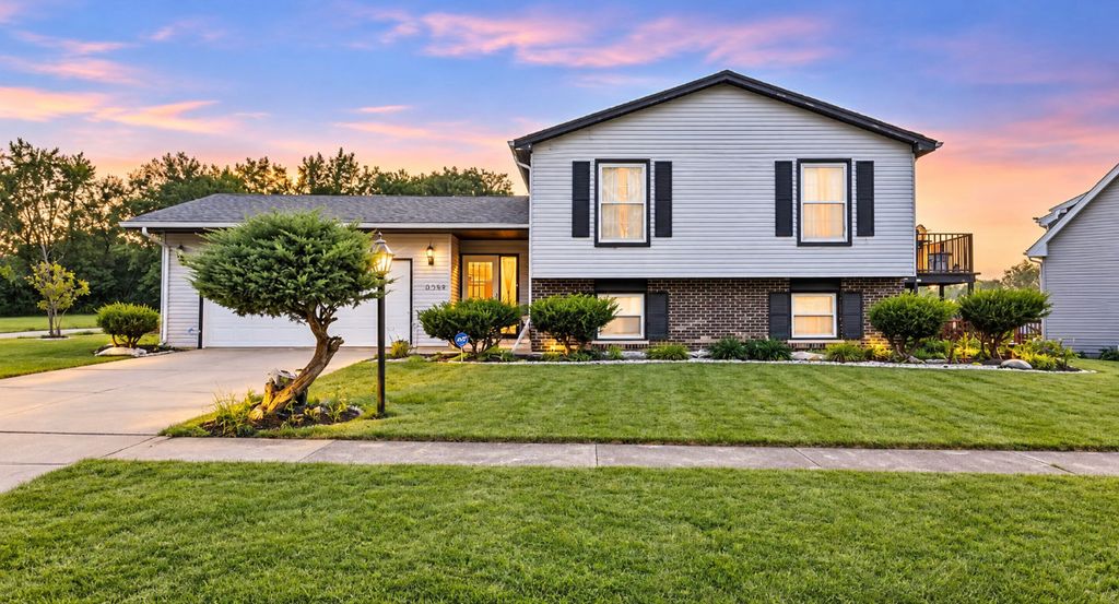 639 sullivan Lane, University Park, IL 60484