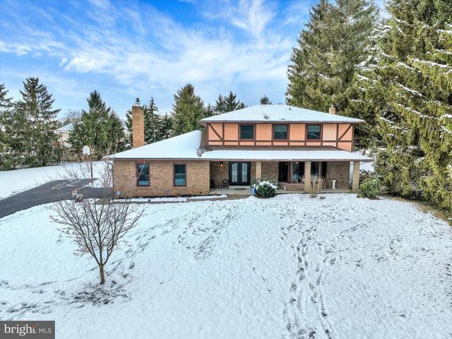 2350 SUTTON RD, York, PA 17403