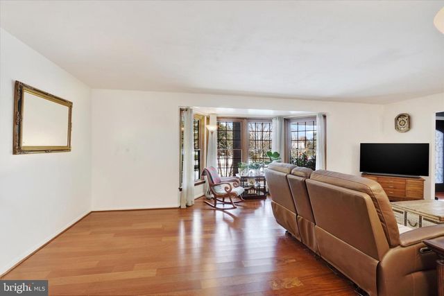 2350 SUTTON RD, York, PA 17403