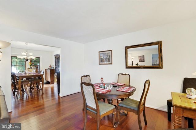 2350 SUTTON RD, York, PA 17403