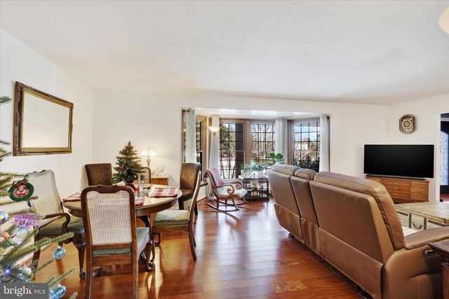 2350 SUTTON RD, York, PA 17403