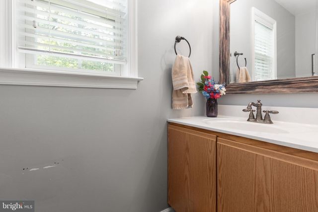 5710 RIVERBEND LN, Reva, VA 22735