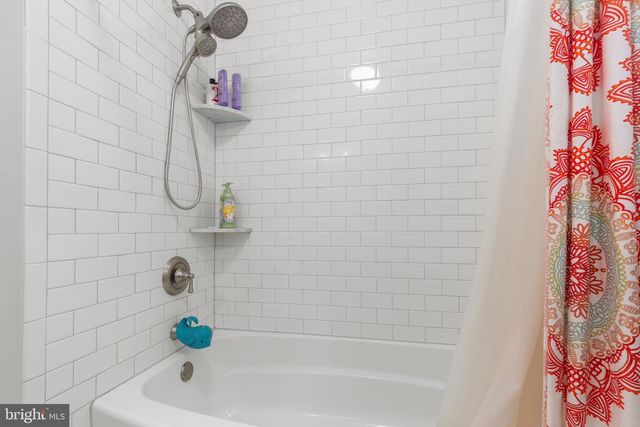 5710 RIVERBEND LN, Reva, VA 22735