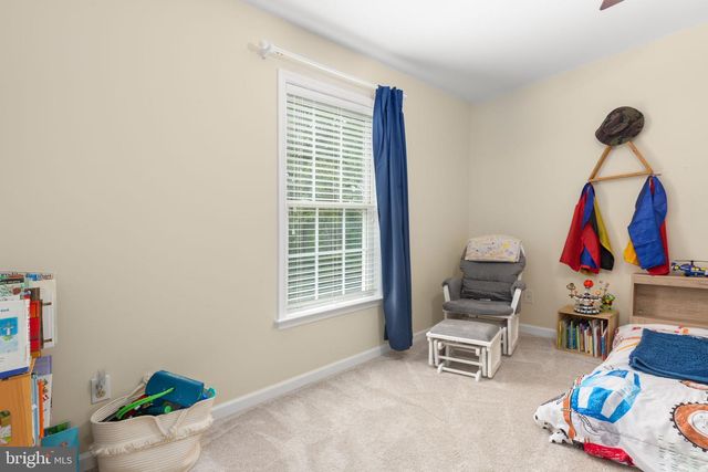 5710 RIVERBEND LN, Reva, VA 22735