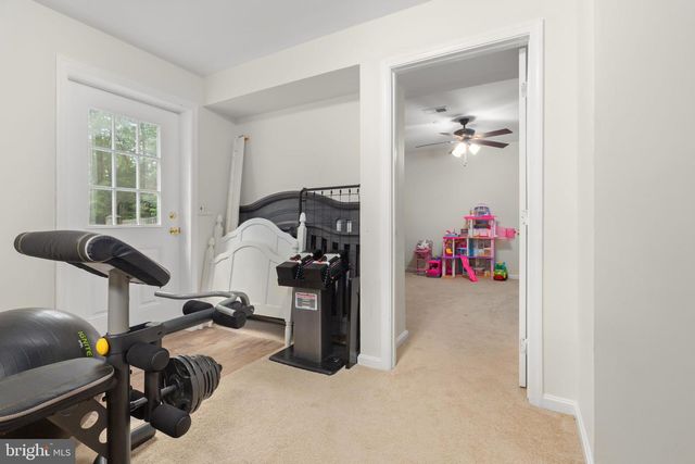 5710 RIVERBEND LN, Reva, VA 22735